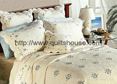 valen embroidered quilt