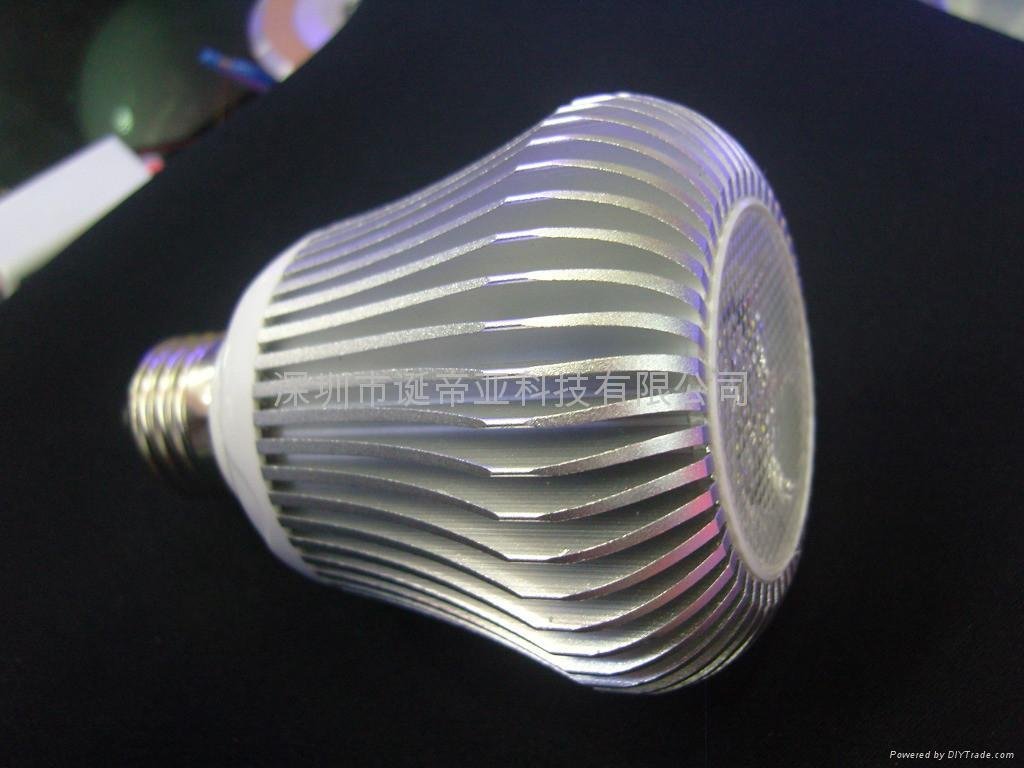 LED球泡燈 4