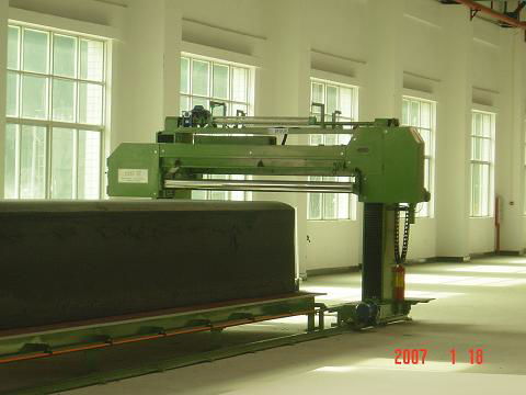 Circle horizontal sponge cutting machine 4