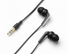 noise isolation in ear earphones