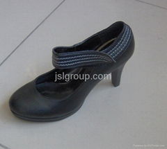 lady's dress shoes