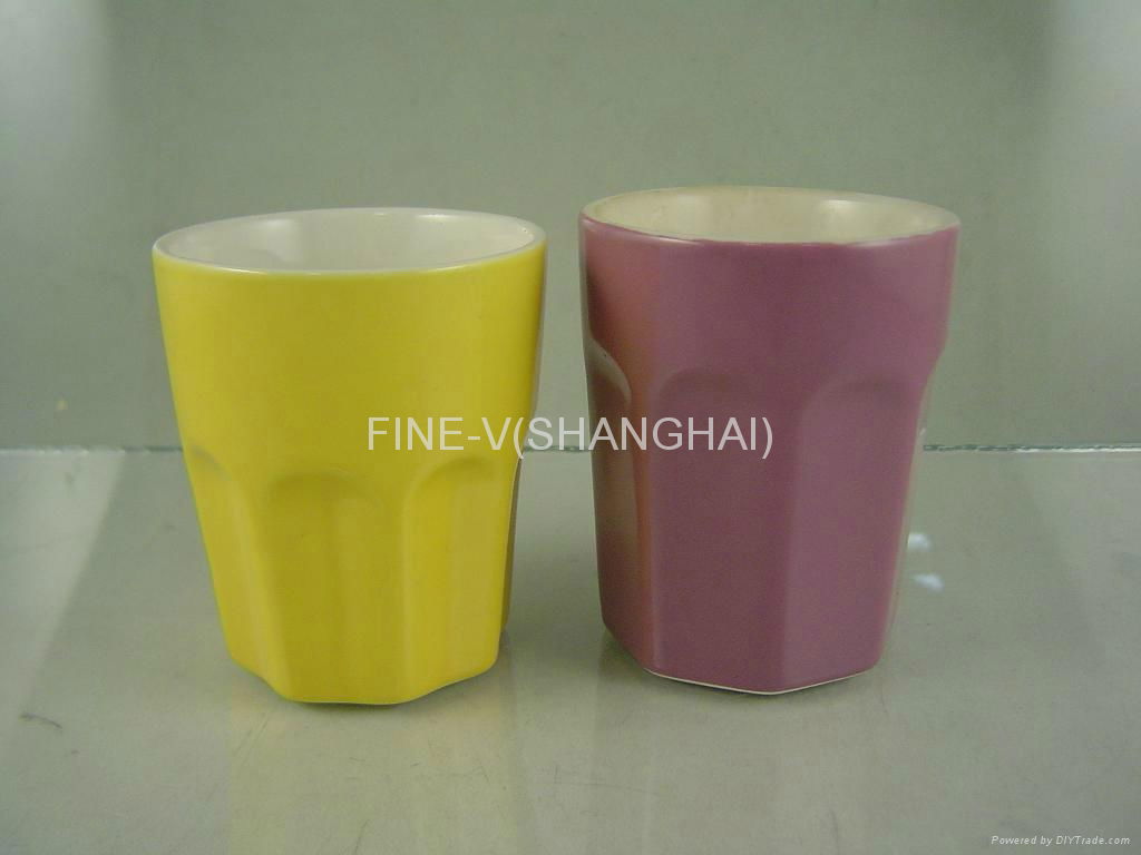 Ceramic flowerpot and vase in various colors and sizes 2