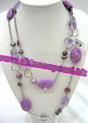 Freshwater pearl necklace with amethyst turquoise
