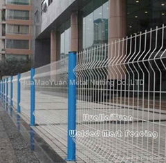 welded mesh fence