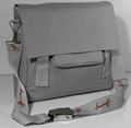 Laptop bag with safe buckle 1