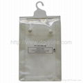 garment packing bag with hange hook 1