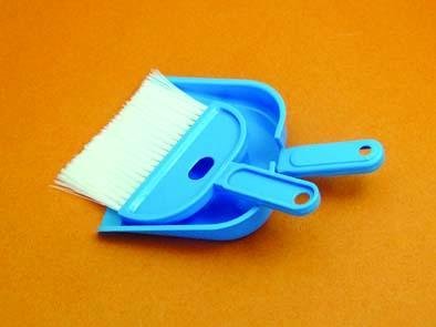 dustpan with brush 4
