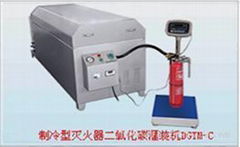 Pumping CO2 filling machine