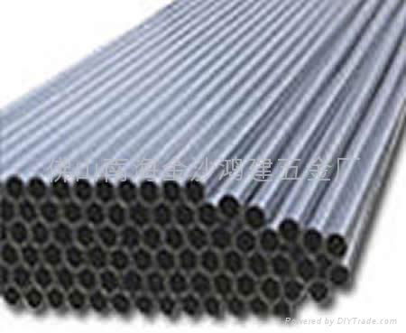 Thin-walled circular welded steel pipe 