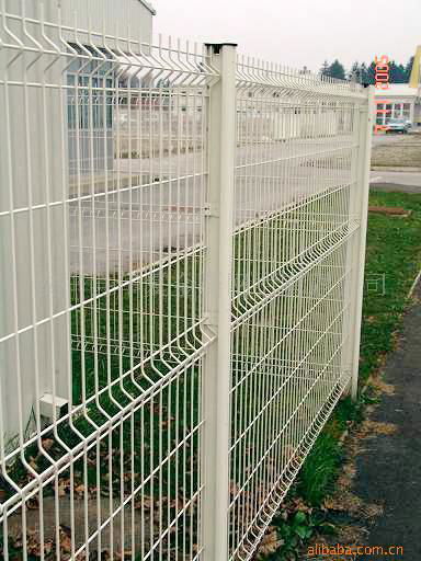 Wire Mesh Fence 4