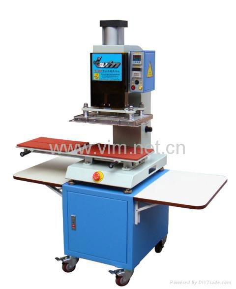 HEAT PRESSING MACHINE