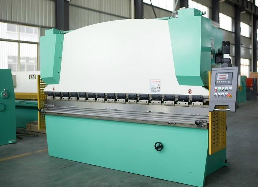 Hydraulic press brake