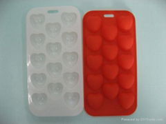 silicone ice cub tray/chocolate maker