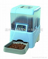 Pet Nurse – Infrared remote-control automatic feeder