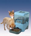 automatic pets' feeder