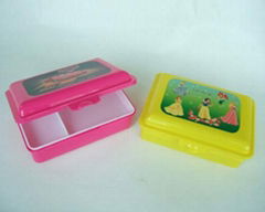 Plastic lunch box