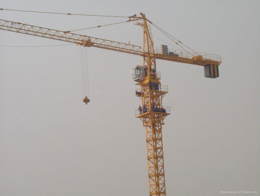 QTZ80 tower crane