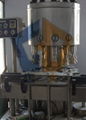 Liquid filling machine