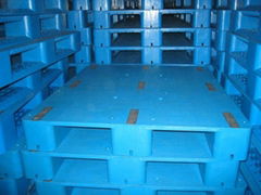 plastic pallet