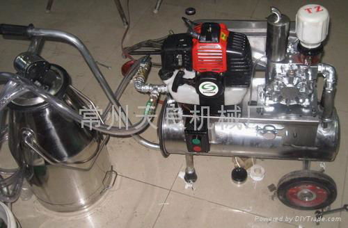 ZKBJN-2真空泵式雙桶移動擠奶機 3