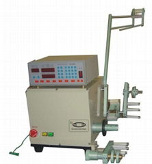 Axis winding machine