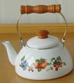 porcelain half-round kettle 1