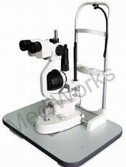 Zeiss type Slit Lamp (3 or 5 magnifications)