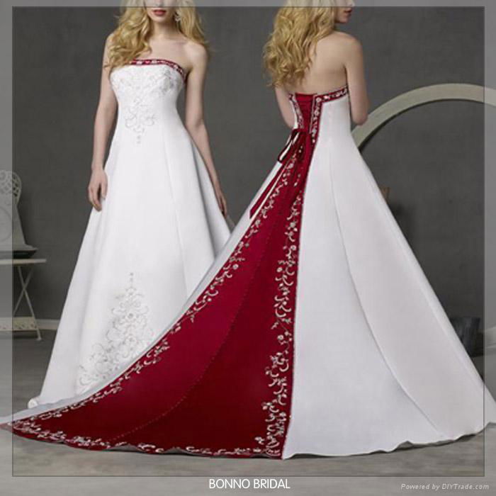 Dignified Bridal Wedding Dress With High-Quality Satin