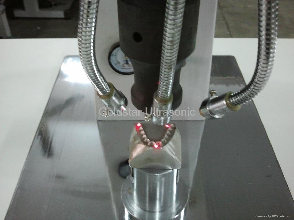 Ultrasonic Cutting Machine 3