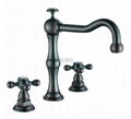 three hole basin faucet 3