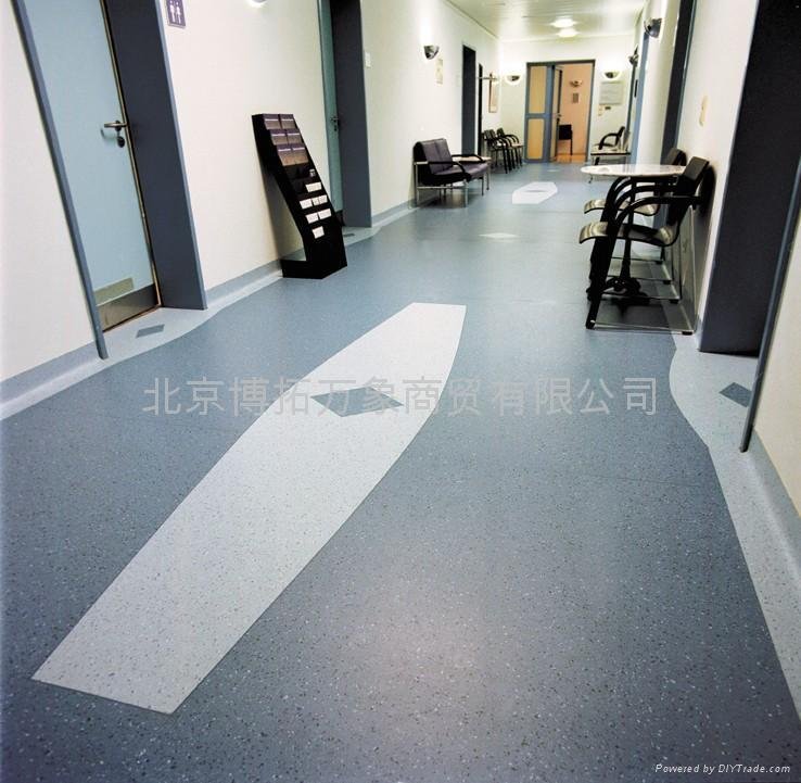 洁福PVC地板，梦凡丽亚麻地板，雅迪高橡胶地板。 3