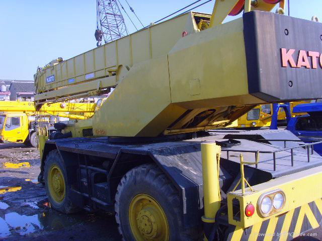 used crane kato KR250 25ton in good working condition 3