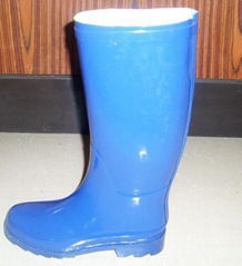 rubber rain boots