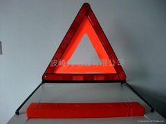 reflecting warning triangle