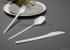 disposable plastic cutlery