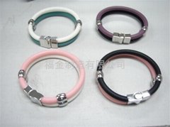 Silicone bracelet