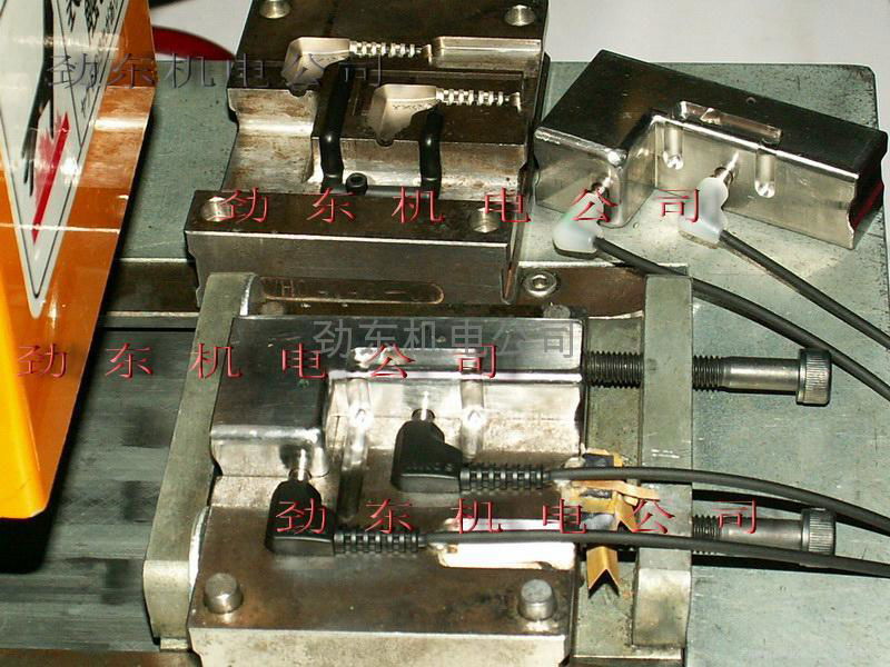 小型微型气动（气压/气油压/桌面/立式）注塑机 4