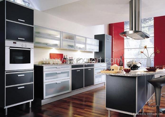 UV Lacquer Kitchen Cabinets (Covered with melamine)