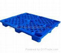 9 leg plastic pallet