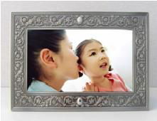 Digital photo frame