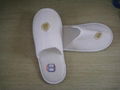 the disposable hotel slipper 4