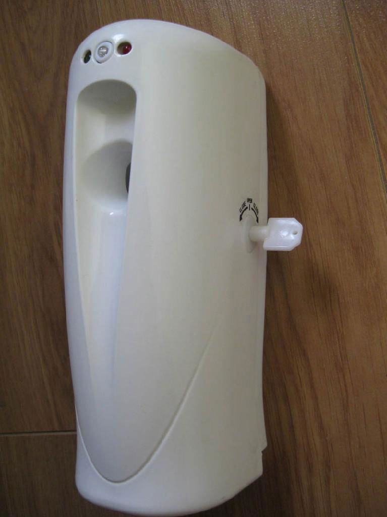 China Cheap Automatic Aerosol air freshener Dispenser 5