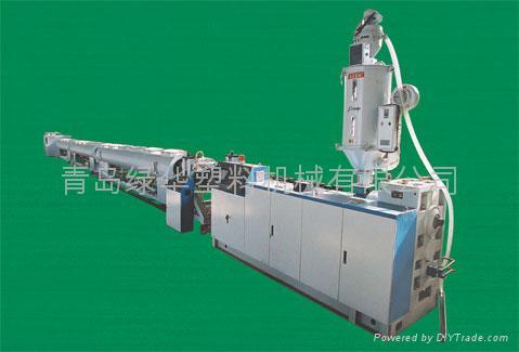 Plastic pipe extrusion line