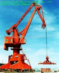 Multiple-funcation port crane