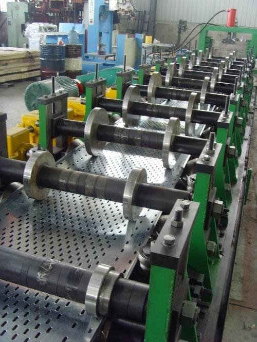 **cable tray roll forming machine** 1