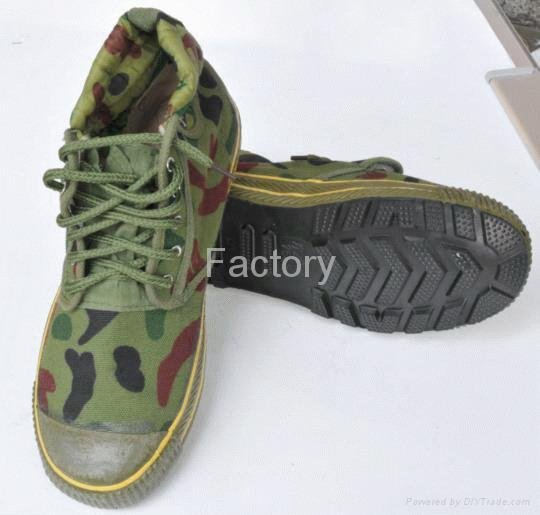 Flexible hight cut Military training shoes