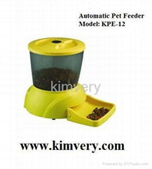 Automatic pet feeder