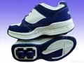 Double wheels roller shoes 2