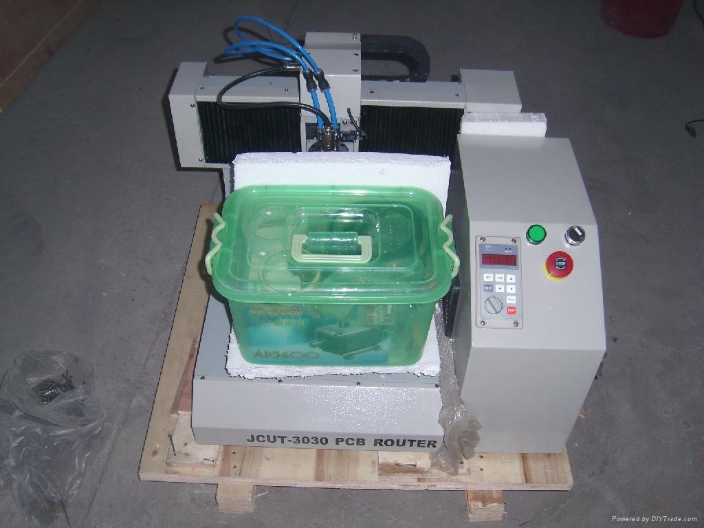 PCB milling and drilling machine