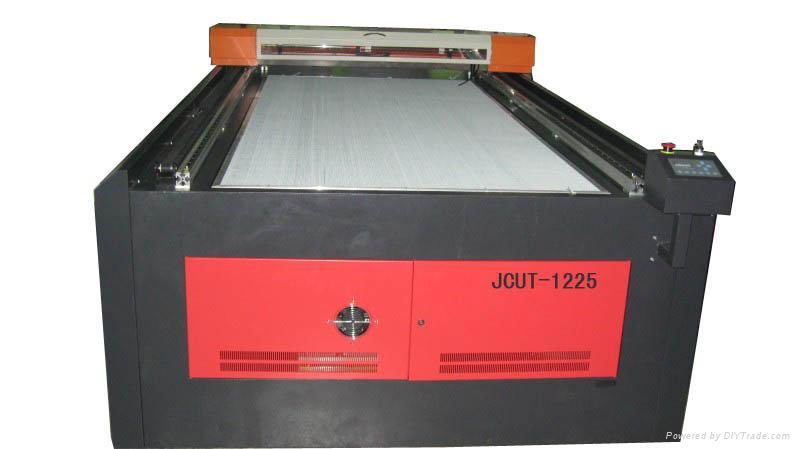 Laser cutting machine